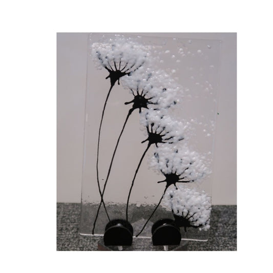 Art Glass Queen Anne's Lace With Stand
