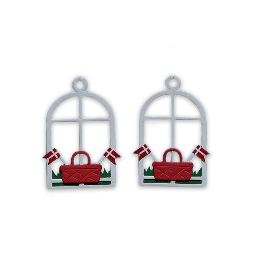 Red Basket with Flags Papirklip Mobiles - Set of 2